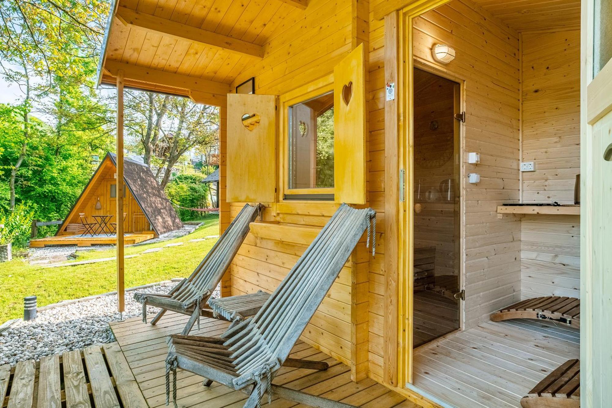 Resort Pod Orehi - Bled - Apartma & Glamping & Savna Habitación foto